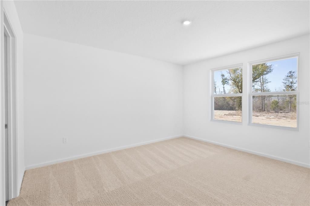 For Sale: $299,990 (4 beds, 2 baths, 1684 Square Feet)