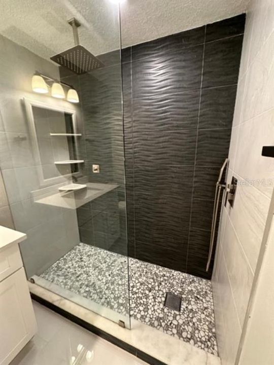 En Renta: $3,450 (2 camas, 2 baños, 1827 Pies cuadrados)