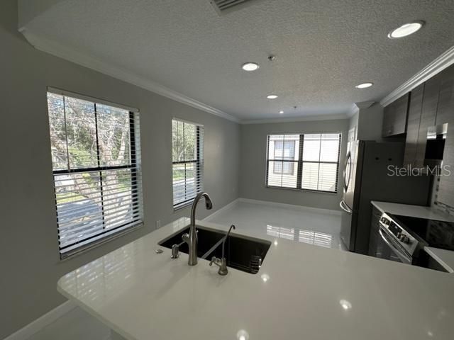 En Renta: $3,450 (2 camas, 2 baños, 1827 Pies cuadrados)