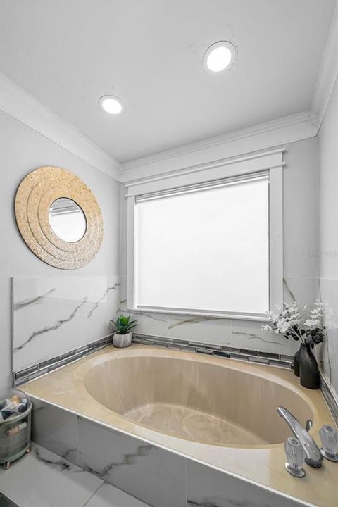 En Venta: $744,900 (4 camas, 3 baños, 3228 Pies cuadrados)