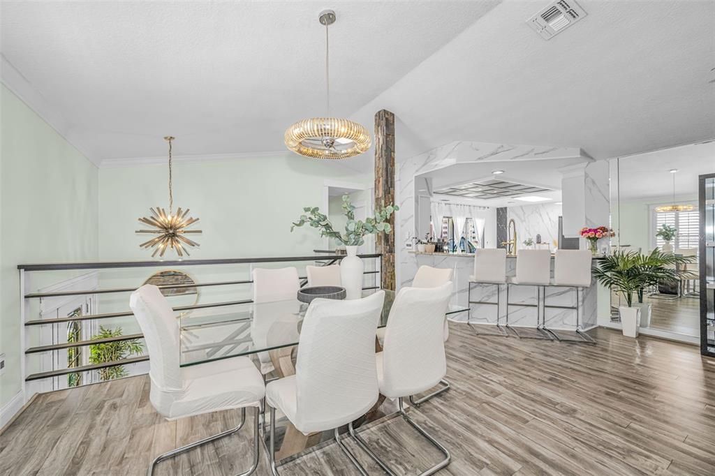 En Venta: $744,900 (4 camas, 3 baños, 3228 Pies cuadrados)