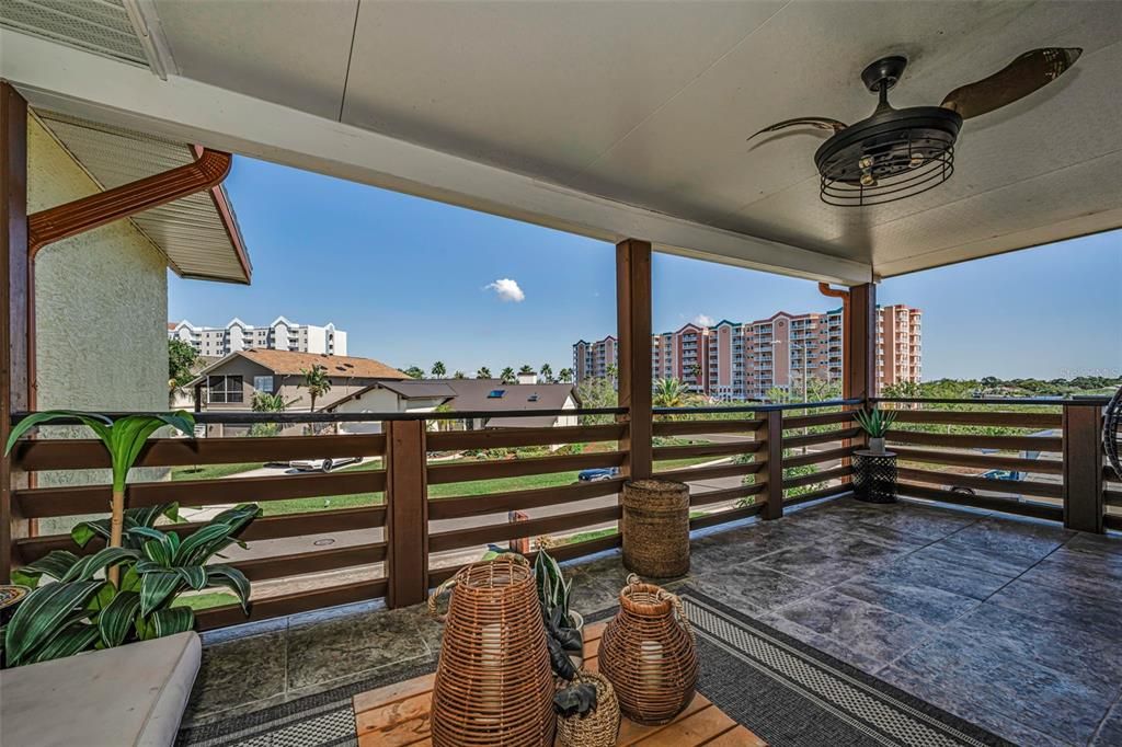 En Venta: $744,900 (4 camas, 3 baños, 3228 Pies cuadrados)