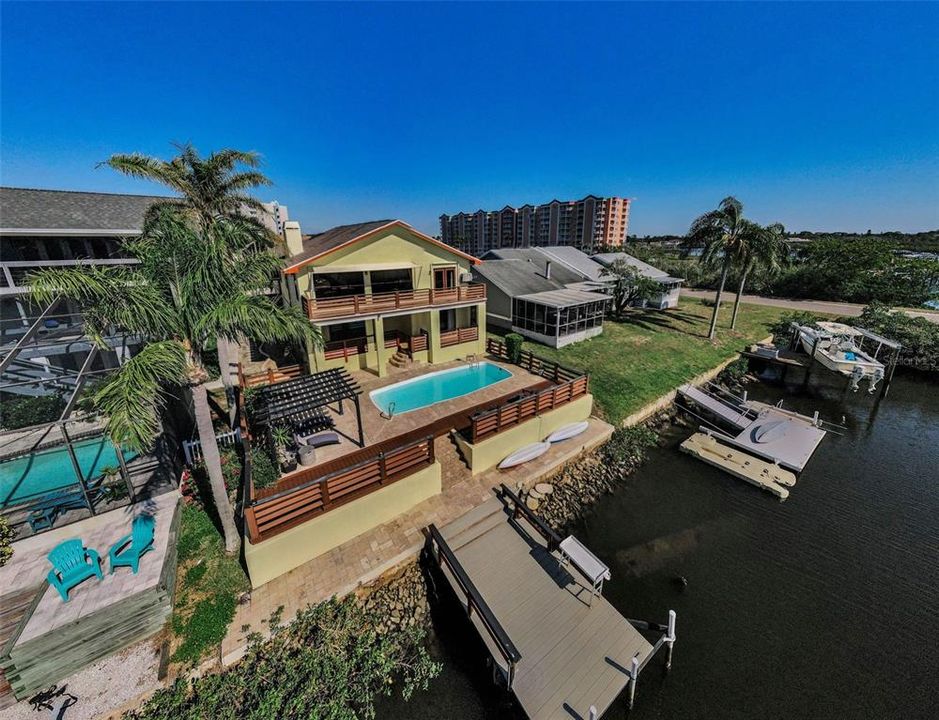 En Venta: $744,900 (4 camas, 3 baños, 3228 Pies cuadrados)