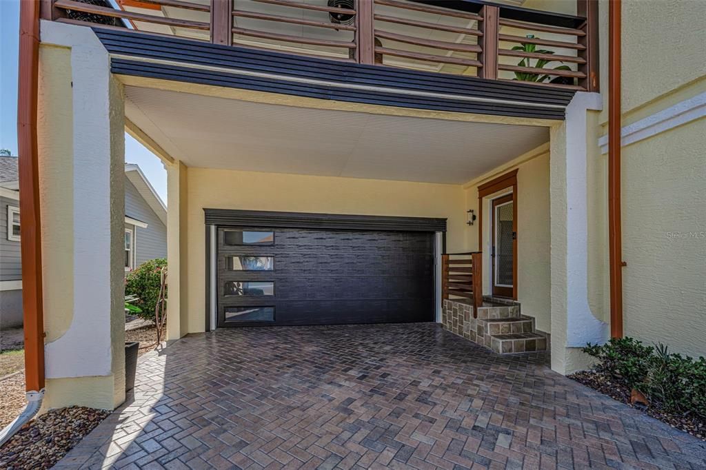 En Venta: $744,900 (4 camas, 3 baños, 3228 Pies cuadrados)
