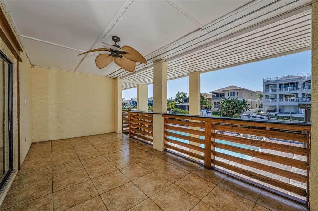 En Venta: $744,900 (4 camas, 3 baños, 3228 Pies cuadrados)
