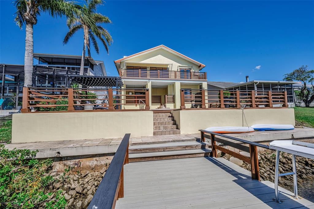 En Venta: $744,900 (4 camas, 3 baños, 3228 Pies cuadrados)