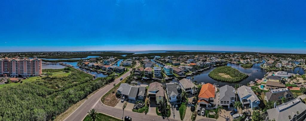 En Venta: $744,900 (4 camas, 3 baños, 3228 Pies cuadrados)