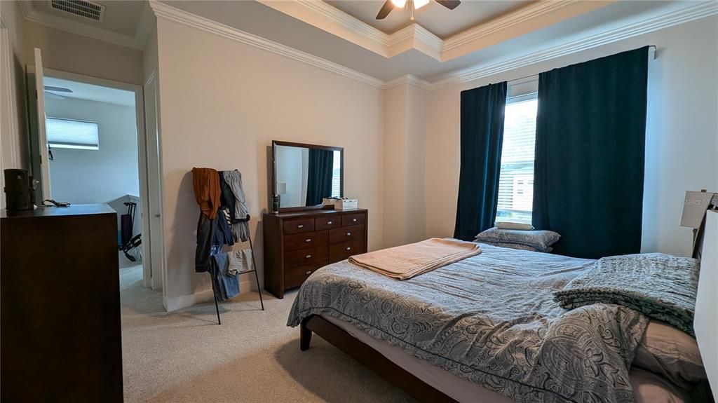 For Rent: $3,200 (4 beds, 3 baths, 2156 Square Feet)