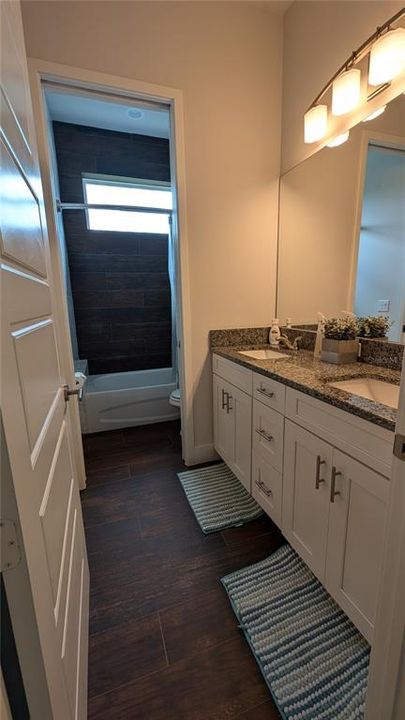 For Rent: $3,200 (4 beds, 3 baths, 2156 Square Feet)
