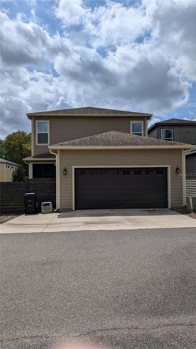 For Rent: $3,200 (4 beds, 3 baths, 2156 Square Feet)