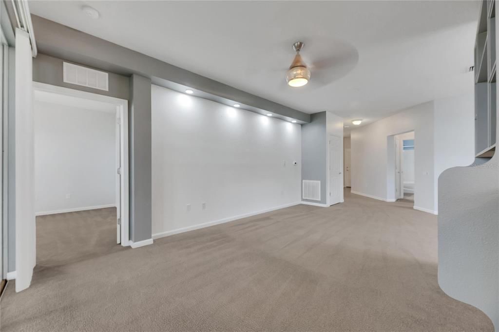 На продажу: $249,900 (2 спален, 2 ванн, 1414 Квадратных фут)