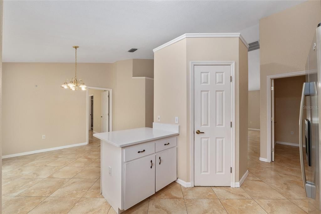 Active With Contract: $265,000 (3 beds, 2 baths, 1623 Square Feet)