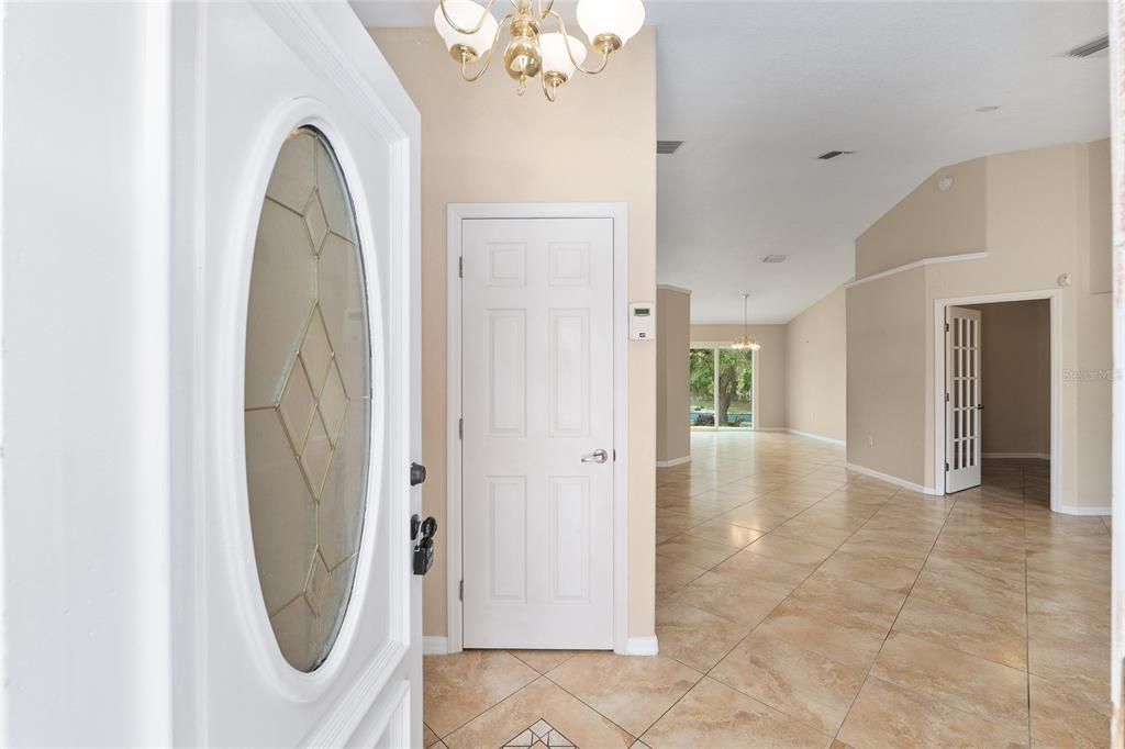 Active With Contract: $265,000 (3 beds, 2 baths, 1623 Square Feet)