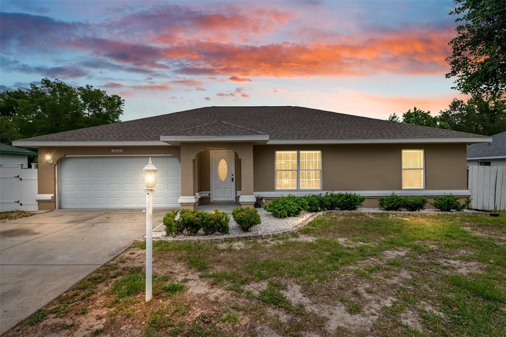 Active With Contract: $265,000 (3 beds, 2 baths, 1623 Square Feet)