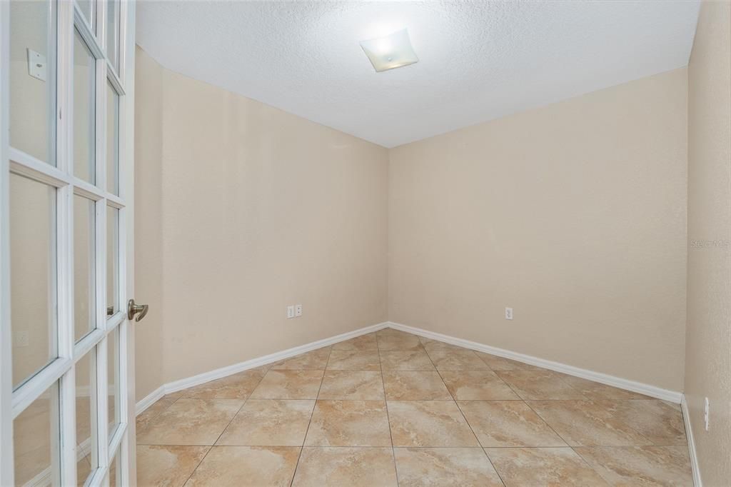 Active With Contract: $265,000 (3 beds, 2 baths, 1623 Square Feet)