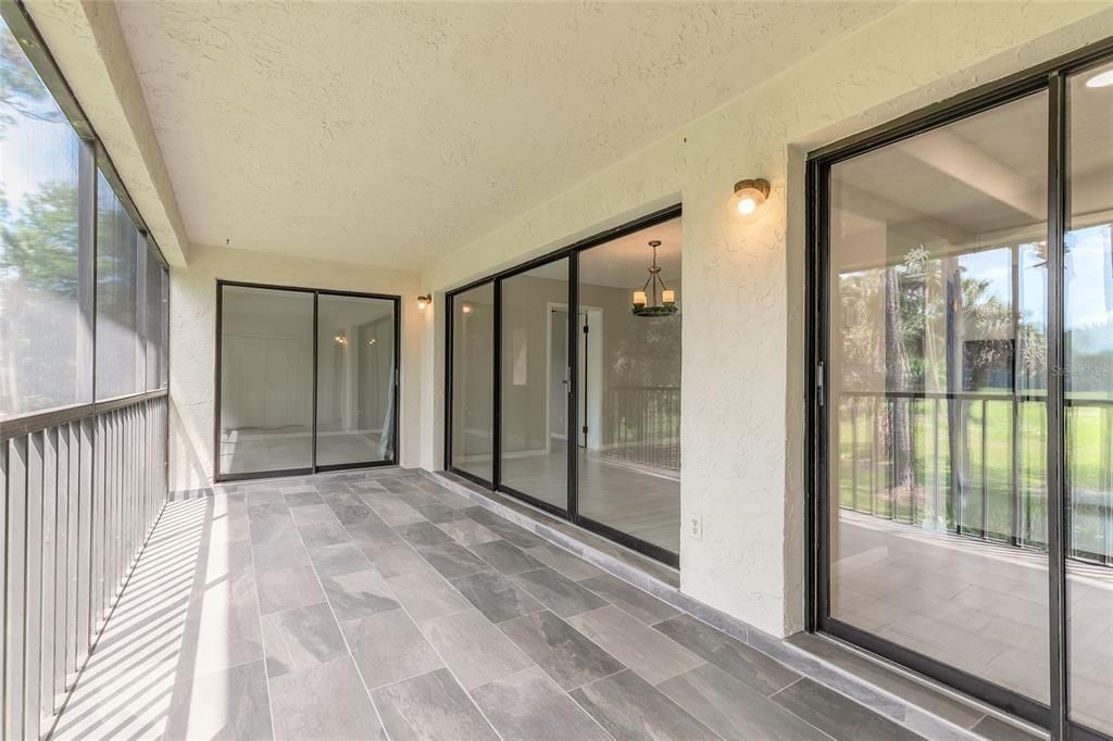 For Sale: $199,900 (2 beds, 2 baths, 1352 Square Feet)