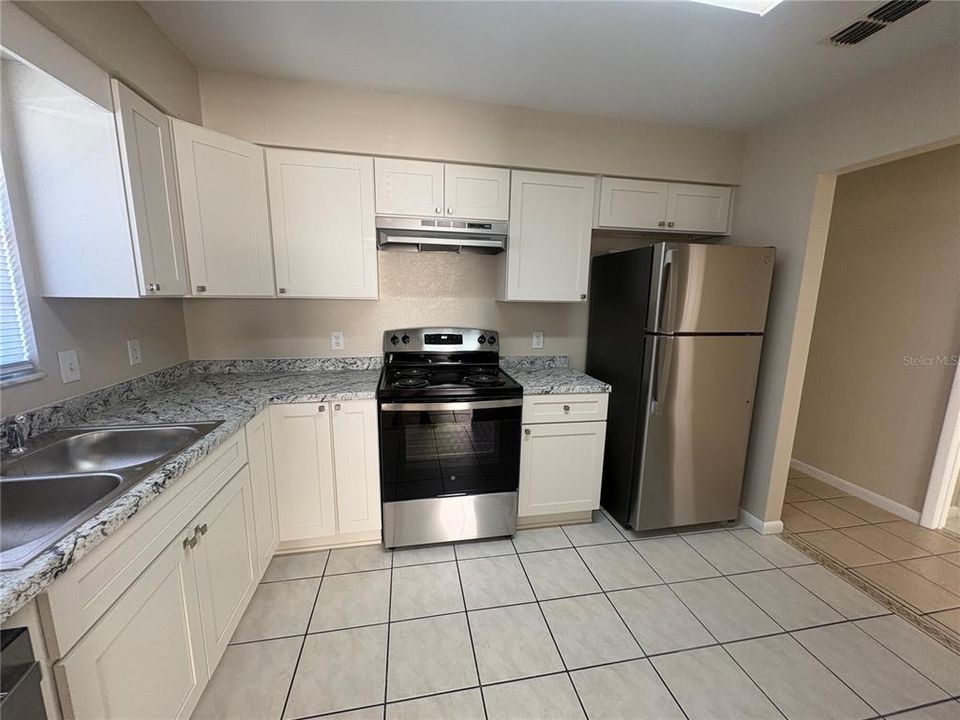For Rent: $1,495 (2 beds, 1 baths, 1097 Square Feet)