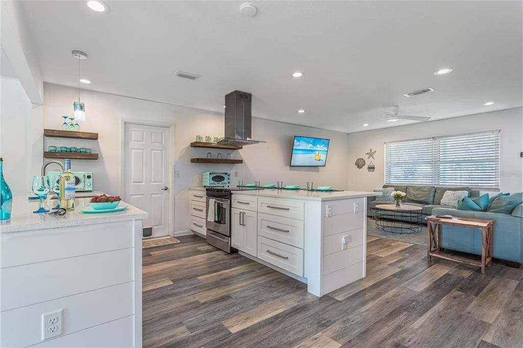 For Sale: $749,000 (3 beds, 2 baths, 1434 Square Feet)
