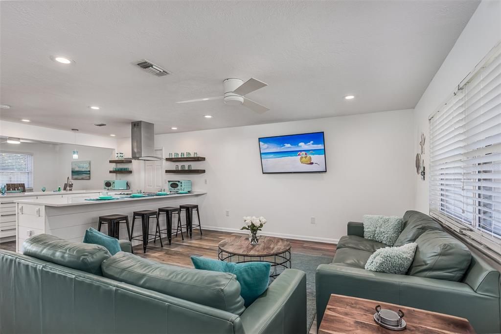 For Sale: $749,000 (3 beds, 2 baths, 1434 Square Feet)