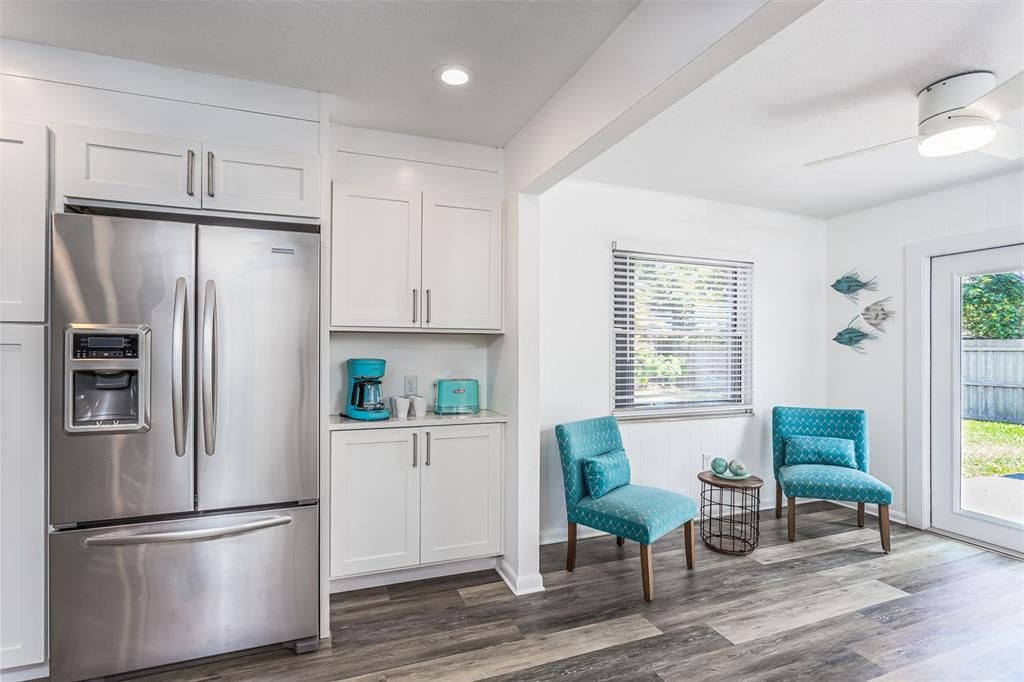 For Sale: $749,000 (3 beds, 2 baths, 1434 Square Feet)