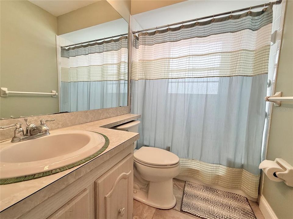 Active With Contract: $119,000 (2 beds, 2 baths, 984 Square Feet)