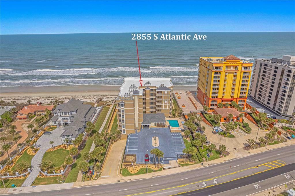 En Venta: $899,000 (3 camas, 3 baños, 2600 Pies cuadrados)