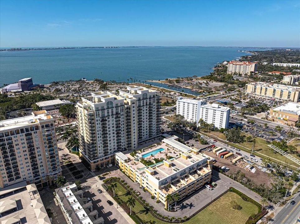 For Rent: $3,200 (2 beds, 2 baths, 1323 Square Feet)