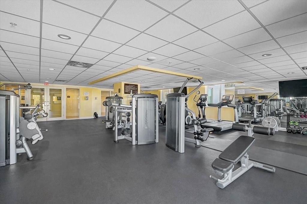 For Rent: $3,200 (2 beds, 2 baths, 1323 Square Feet)
