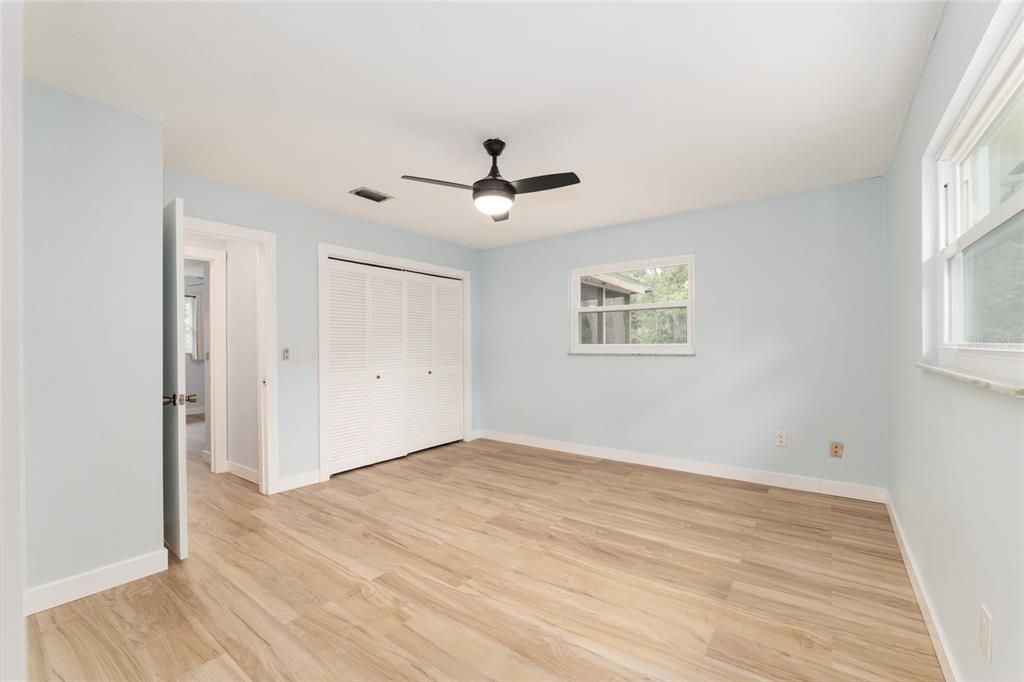 Active With Contract: $369,900 (3 beds, 2 baths, 1242 Square Feet)
