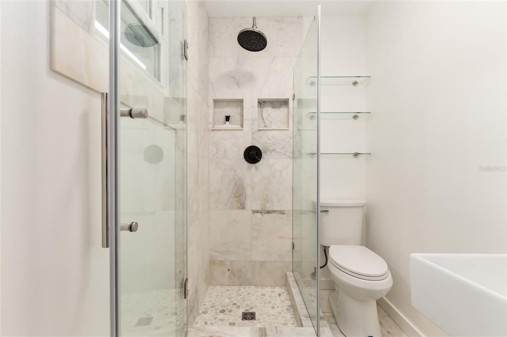 Active With Contract: $369,900 (3 beds, 2 baths, 1242 Square Feet)
