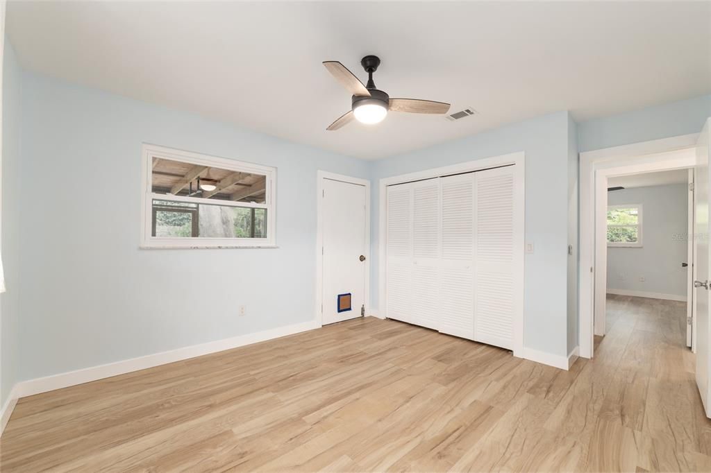 Active With Contract: $369,900 (3 beds, 2 baths, 1242 Square Feet)