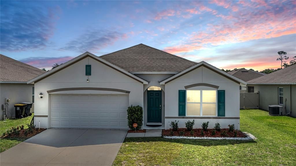 For Sale: $349,900 (4 beds, 2 baths, 1851 Square Feet)