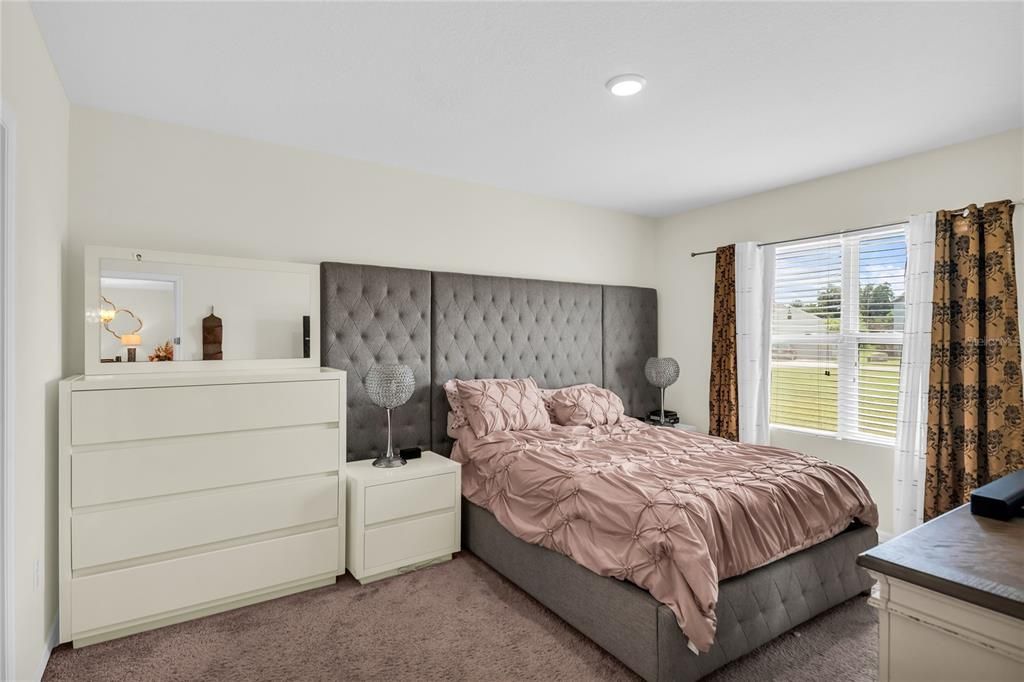 For Sale: $349,900 (4 beds, 2 baths, 1851 Square Feet)