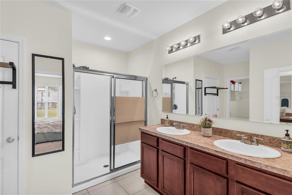 For Sale: $349,900 (4 beds, 2 baths, 1851 Square Feet)