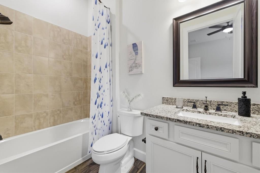 For Sale: $999,000 (3 beds, 3 baths, 2875 Square Feet)