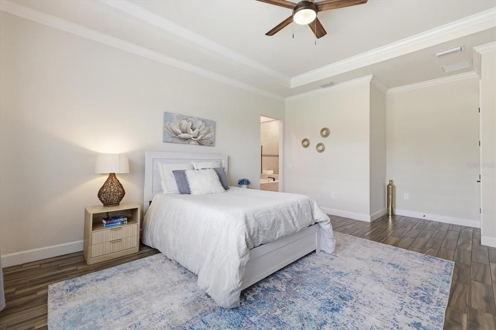 For Sale: $999,000 (3 beds, 3 baths, 2875 Square Feet)