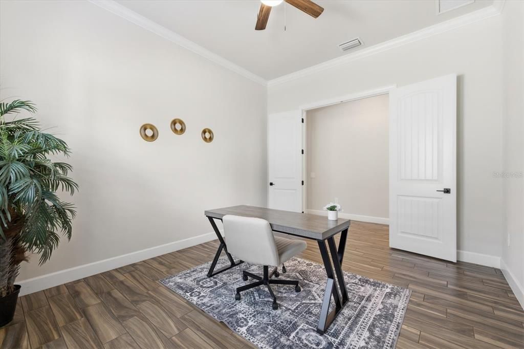 For Sale: $999,000 (3 beds, 3 baths, 2875 Square Feet)