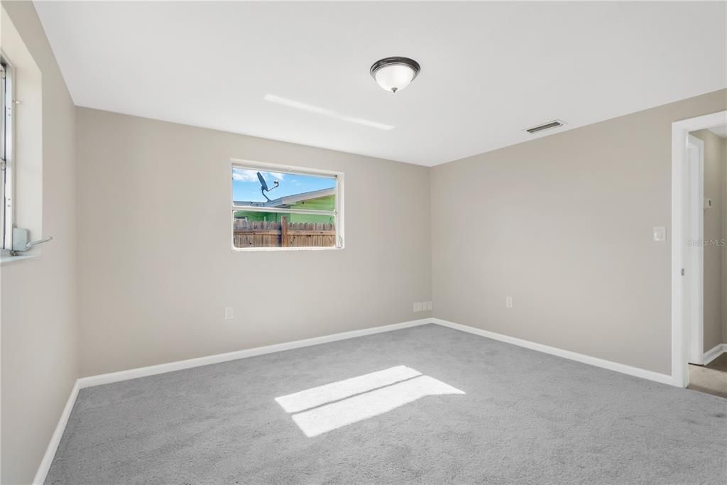 For Sale: $279,900 (3 beds, 2 baths, 1156 Square Feet)
