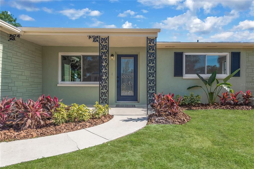 For Sale: $279,900 (3 beds, 2 baths, 1156 Square Feet)