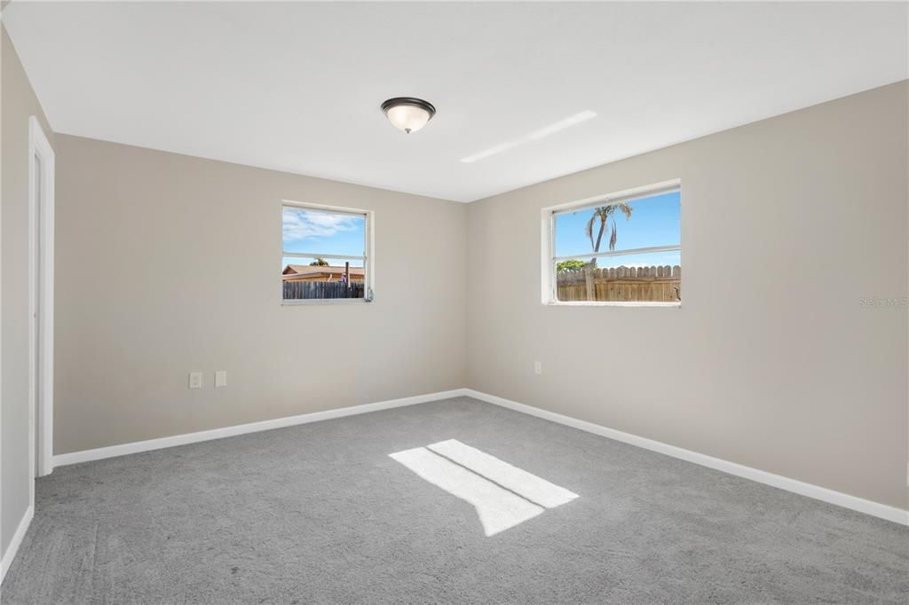 For Sale: $279,900 (3 beds, 2 baths, 1156 Square Feet)