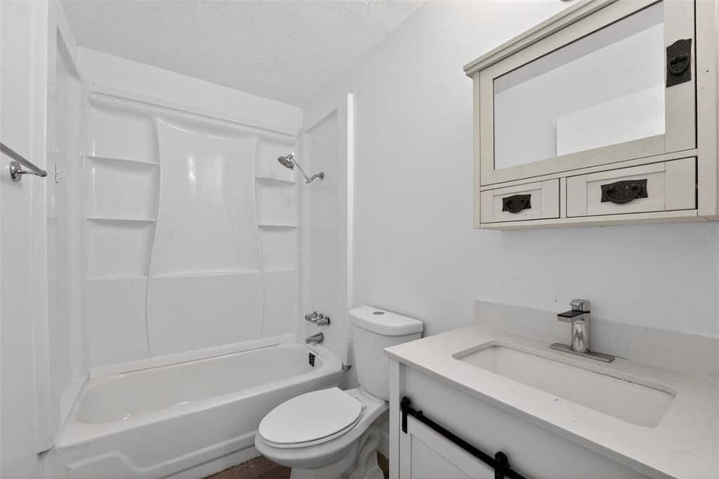 For Sale: $269,000 (3 beds, 2 baths, 1665 Square Feet)