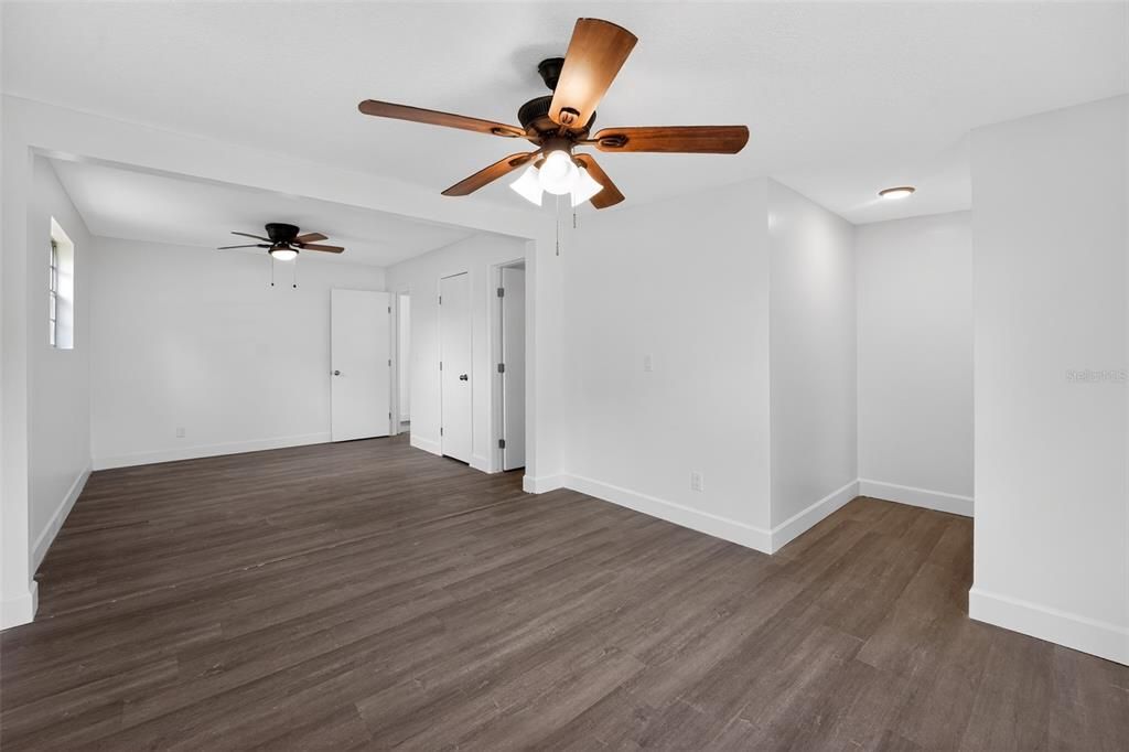 For Sale: $269,000 (3 beds, 2 baths, 1665 Square Feet)