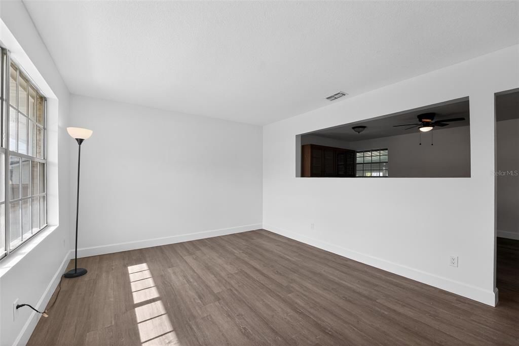 For Sale: $269,000 (3 beds, 2 baths, 1665 Square Feet)
