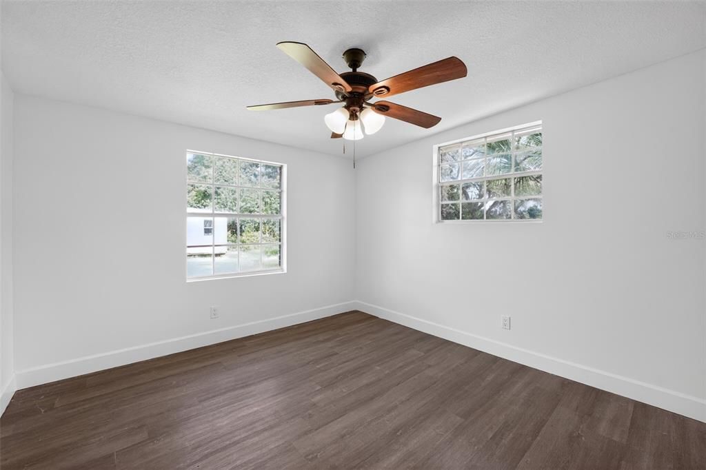 For Sale: $269,000 (3 beds, 2 baths, 1665 Square Feet)