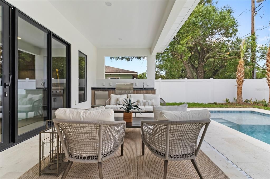 En Venta: $1,590,000 (5 camas, 4 baños, 3358 Pies cuadrados)