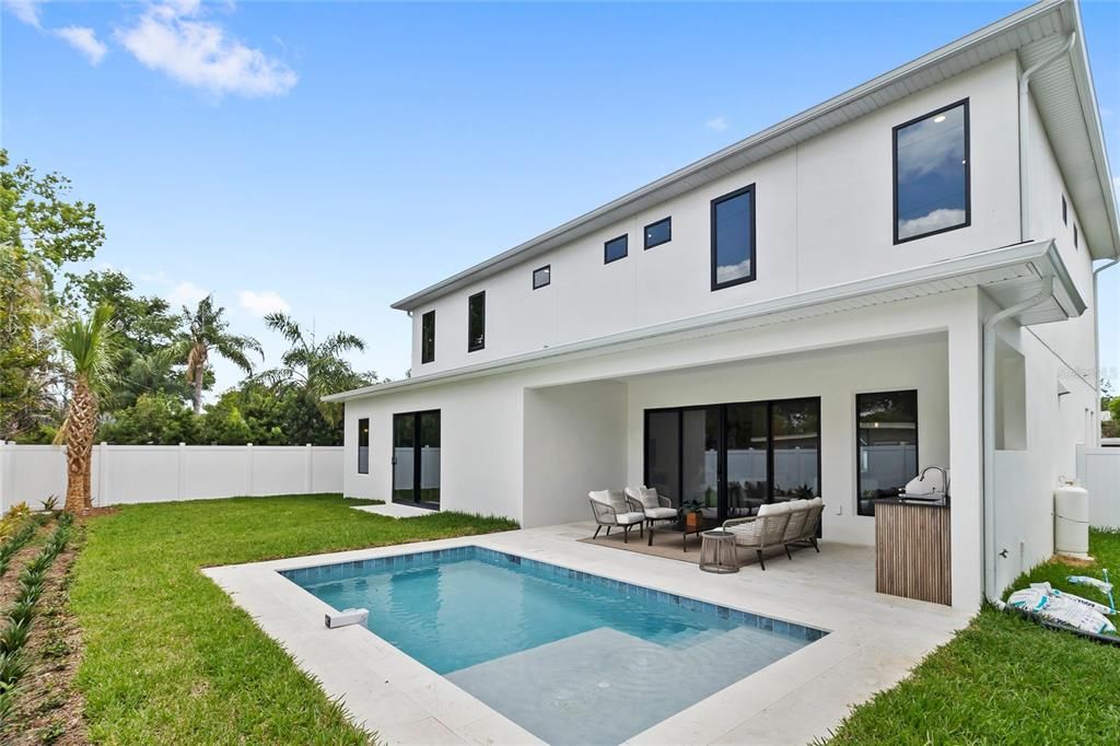 En Venta: $1,590,000 (5 camas, 4 baños, 3358 Pies cuadrados)