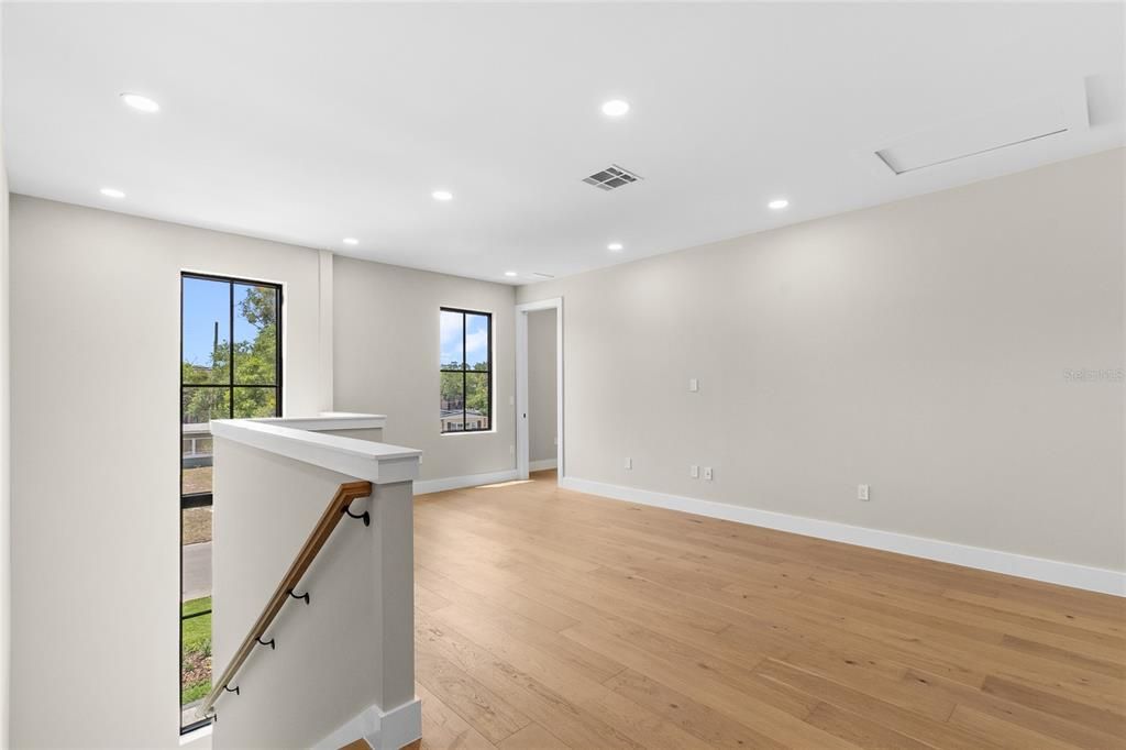 En Venta: $1,590,000 (5 camas, 4 baños, 3358 Pies cuadrados)