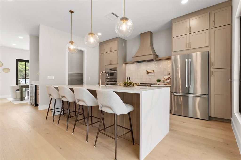 En Venta: $1,590,000 (5 camas, 4 baños, 3358 Pies cuadrados)