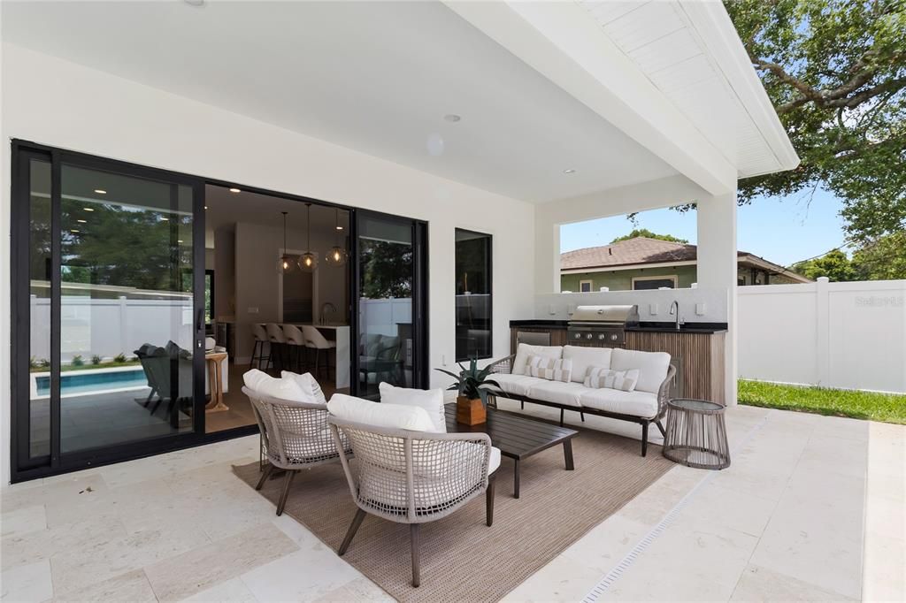 En Venta: $1,590,000 (5 camas, 4 baños, 3358 Pies cuadrados)