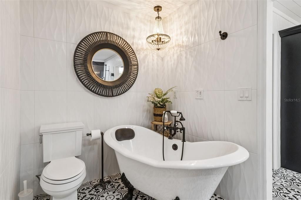 For Sale: $1,095,000 (4 beds, 3 baths, 3414 Square Feet)